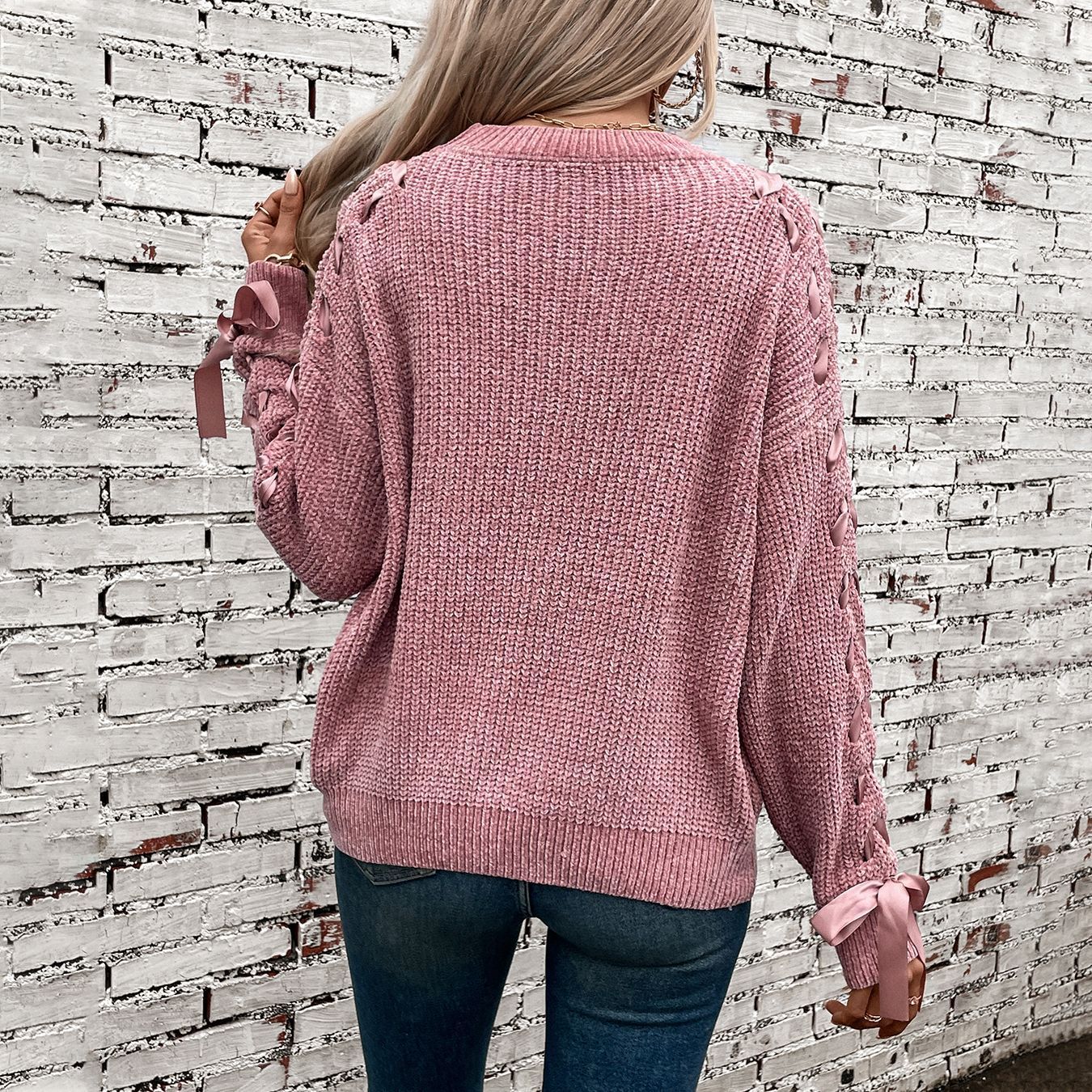 Lynn Lace-up Bow Pullover